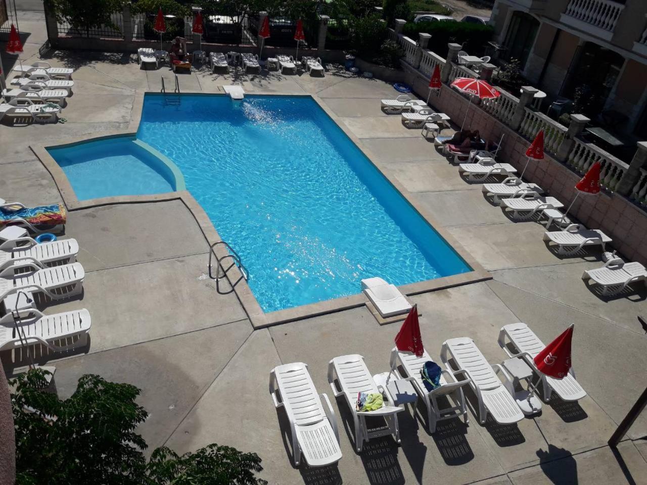 Hotel Black Sea - Breakfast, Pool & Free Parking Obzor Esterno foto